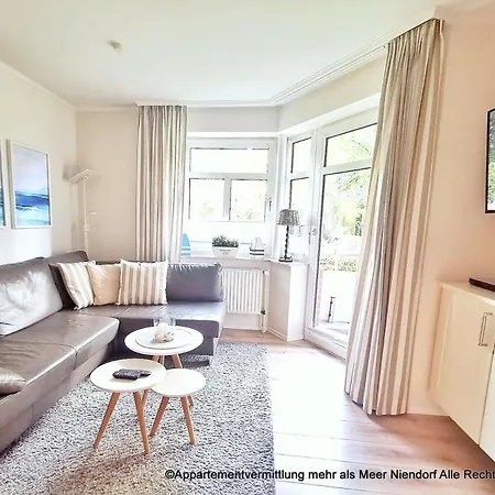 Obj. 48, 2-4 Personen, Balkon, Hund, Wlan, Strandnah, * Niendorf (Timmendorfer Strand)